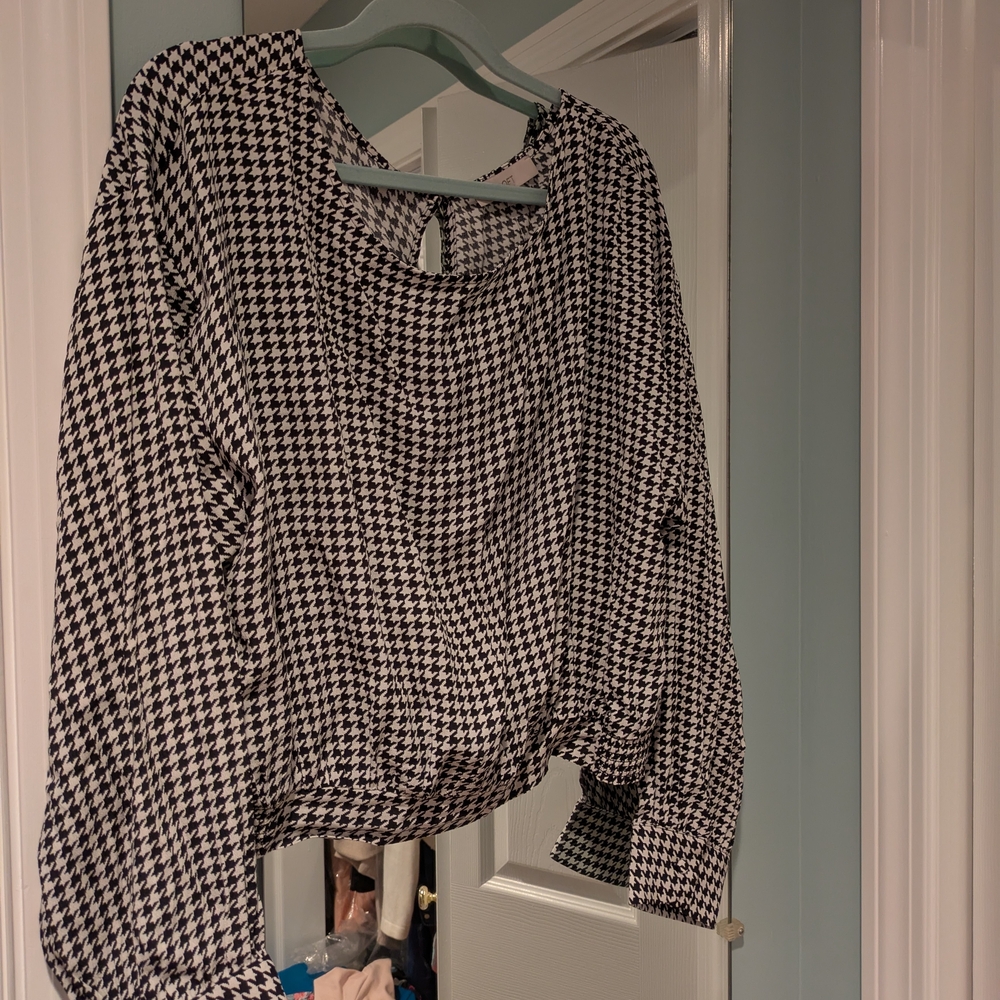 Houndstooth Black and White Women's Top